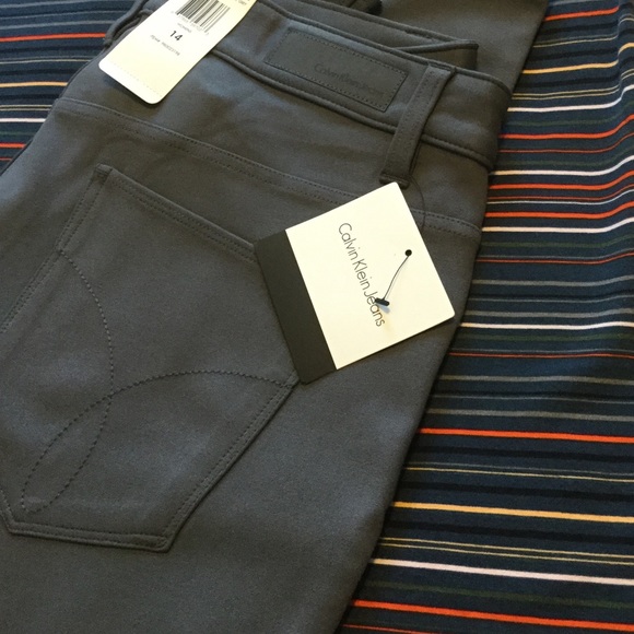 Last size 14 Gray CalvinKlein Stretch pant Zip up - Picture 3 of 8